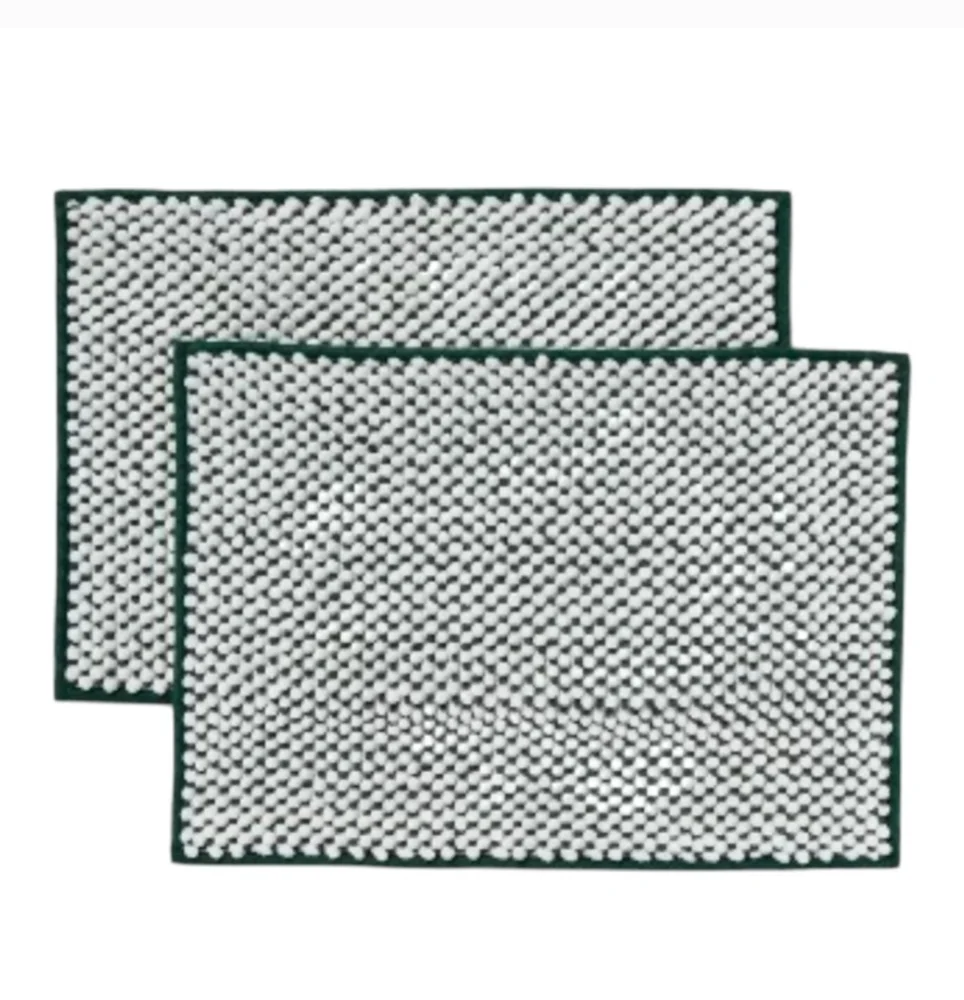 New 2 Pack Room Essentials Chenille Bath Rug Set Green & White 17